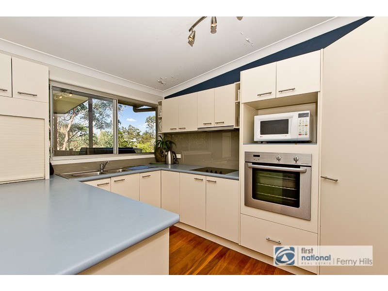 32 Hutton Road, Arana Hills QLD 4054