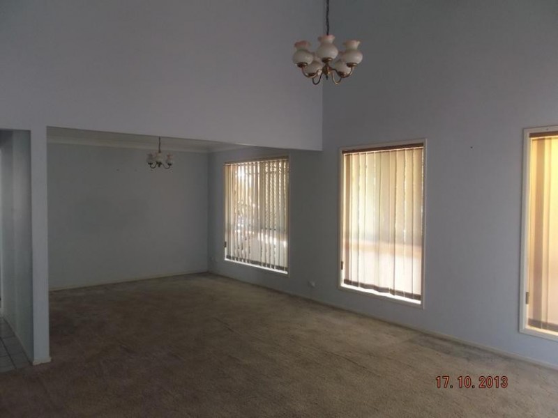 62 Leonarda Drive, Arana Hills QLD 4054