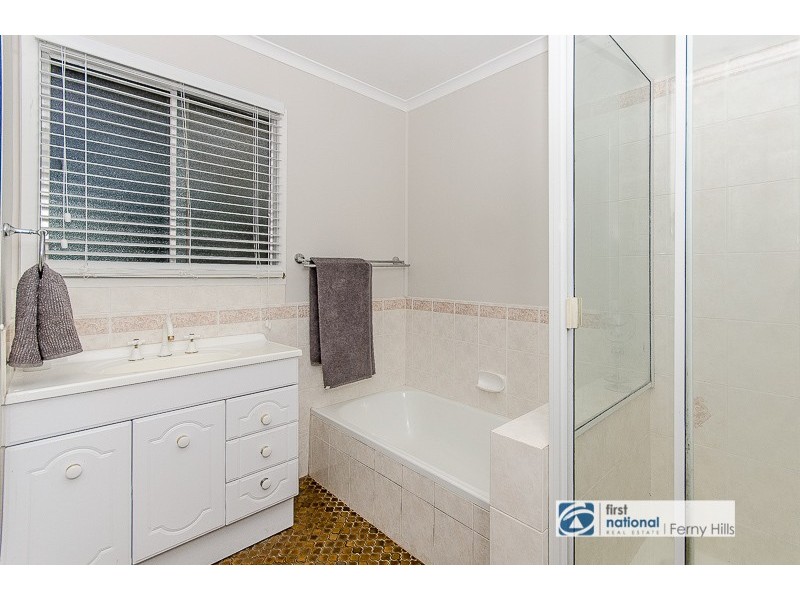 16 Jane Street, Arana Hills QLD 4054