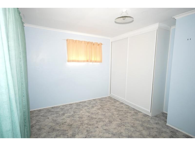 6 Tuttumburra Court, Ferny Hills QLD 4055