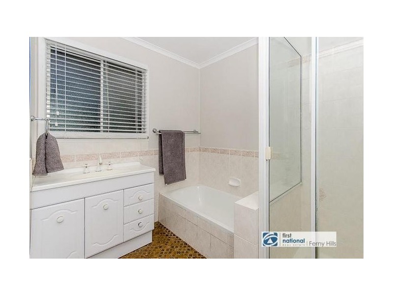 16 Jane Street, Arana Hills QLD 4054