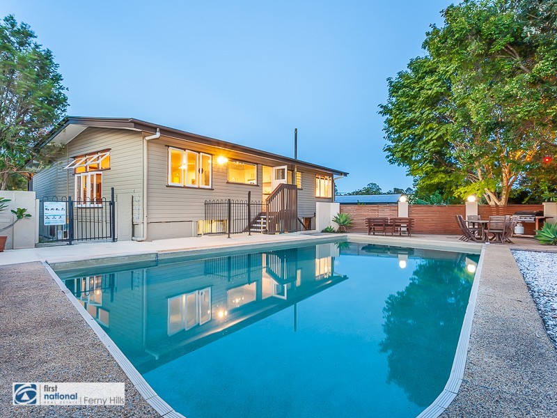 13 Corang Crescent, Ferny Hills QLD 4055