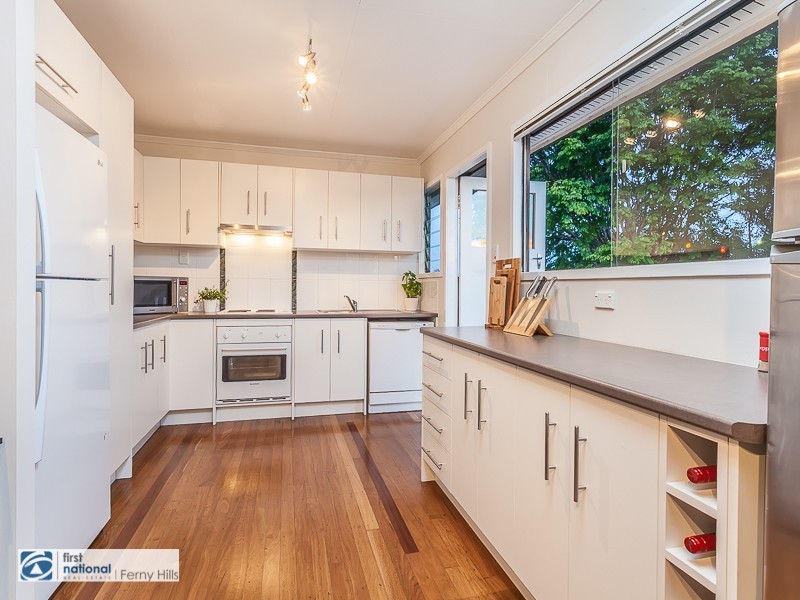 13 Corang Crescent, Ferny Hills QLD 4055