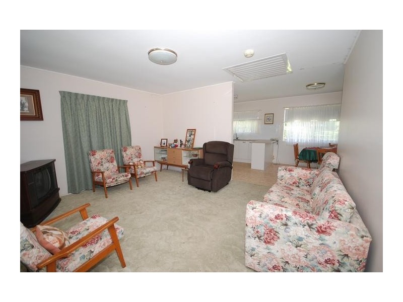 4 Anora Crescent, Ferny Hills QLD 4055