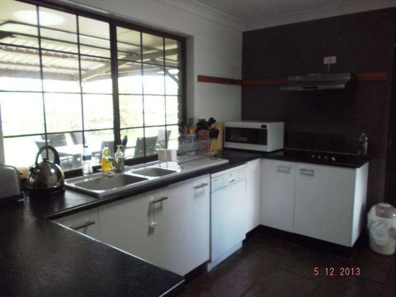 4 Kuranya Court, Arana Hills QLD 4054