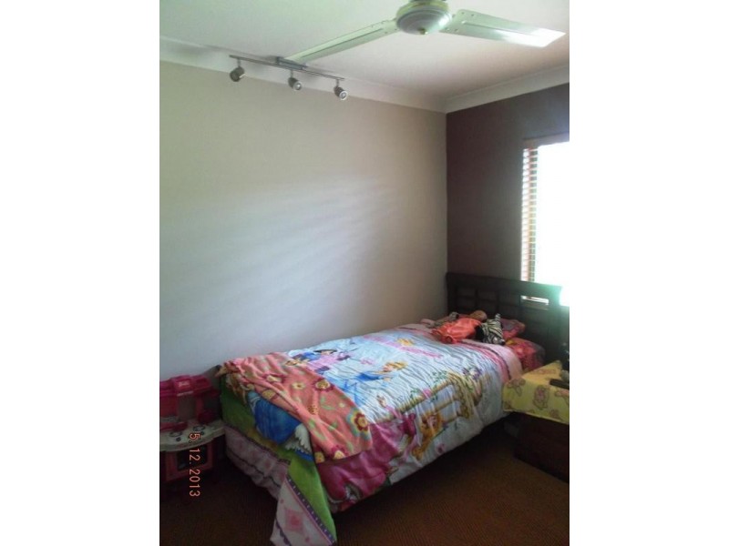 4 Kuranya Court, Arana Hills QLD 4054