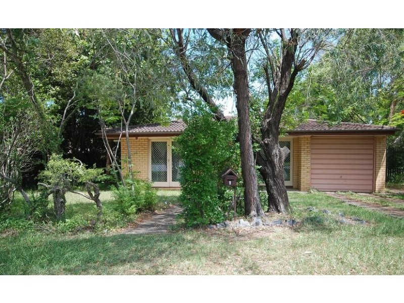 1 Hoxton Street, Arana Hills QLD 4054