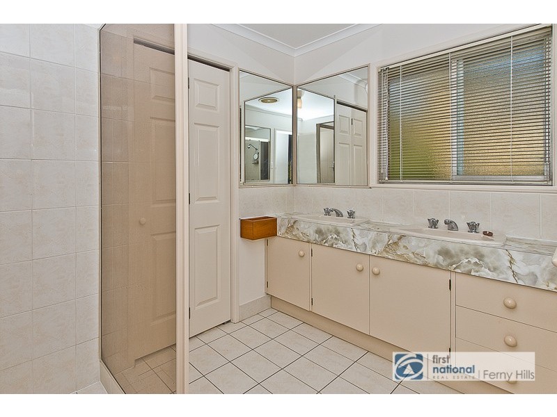 14 Eromba Crescent, Ferny Hills QLD 4055