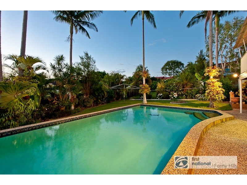 14 Eromba Crescent, Ferny Hills QLD 4055