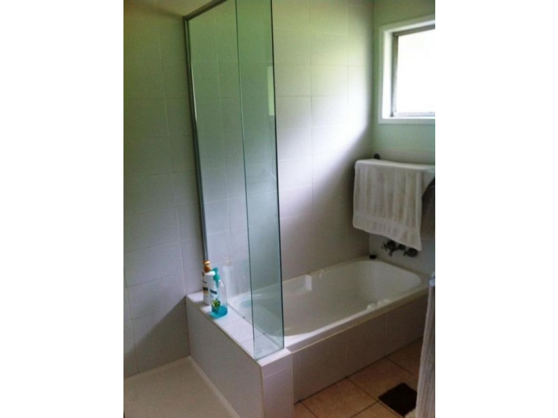 8 Tristania Street, Everton Hills QLD 4053