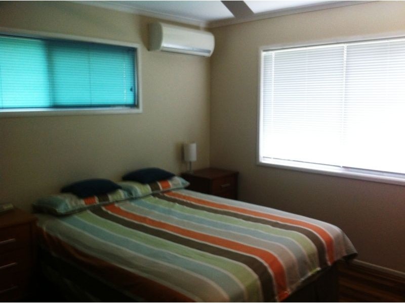 8 Tristania Street, Everton Hills QLD 4053