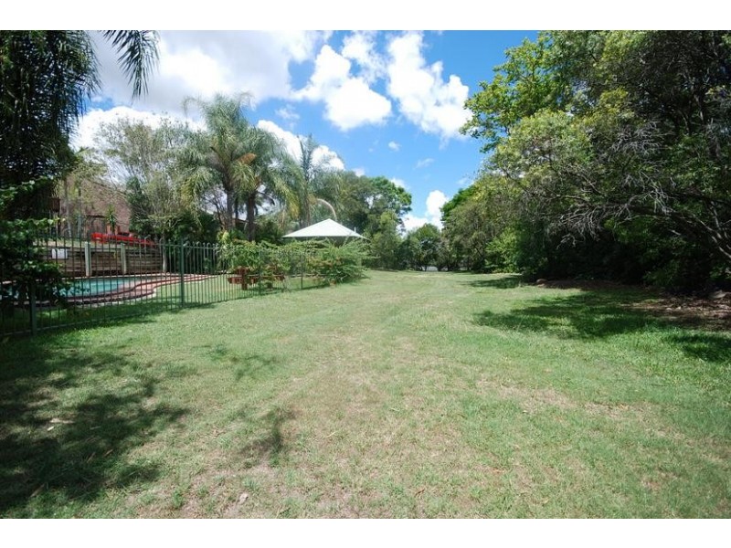 52/38 Grove Avenue, Arana Hills QLD 4054