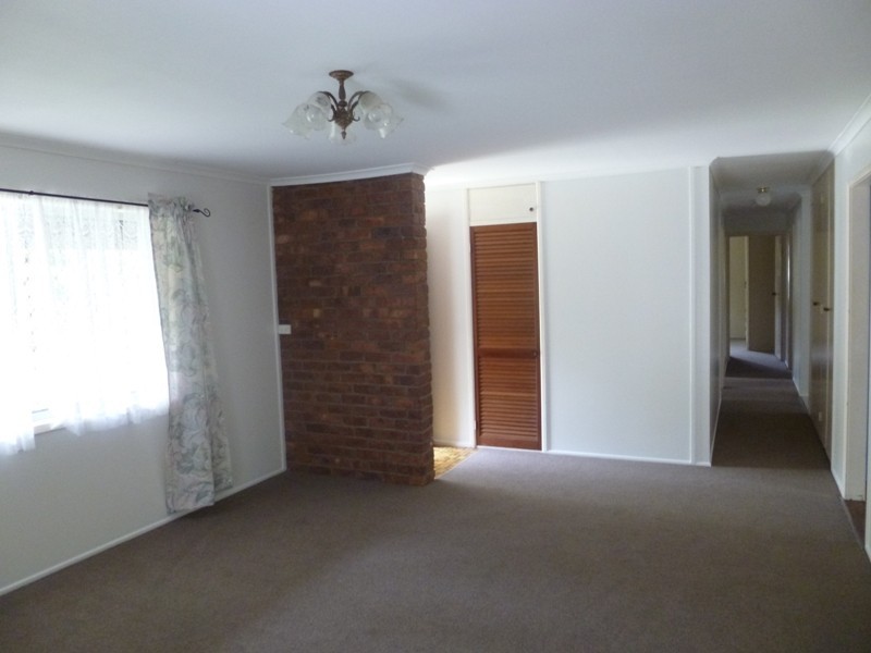 2 Cannow Street, Ferny Grove QLD 4055