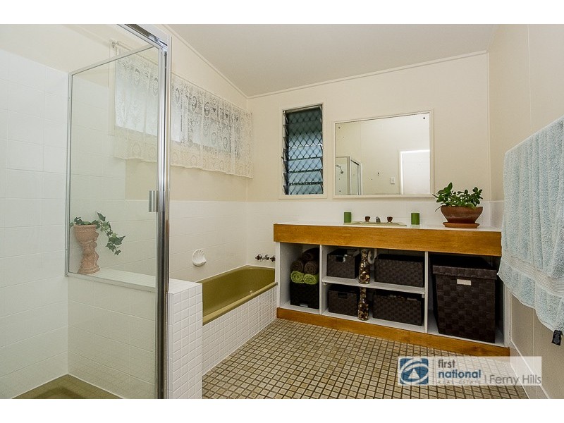 20 Hutton Road, Arana Hills QLD 4054