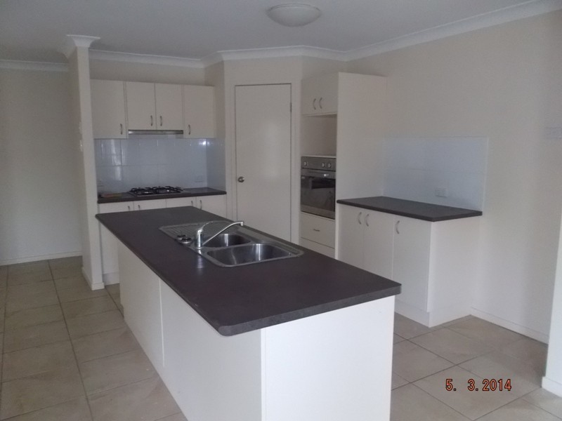 10 Charles Court, Joyner QLD 4500