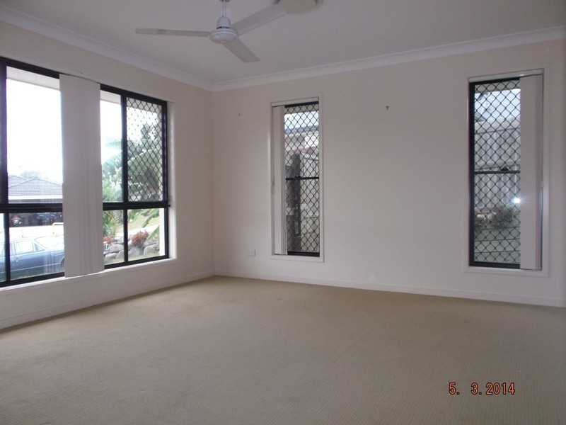 10 Charles Court, Joyner QLD 4500