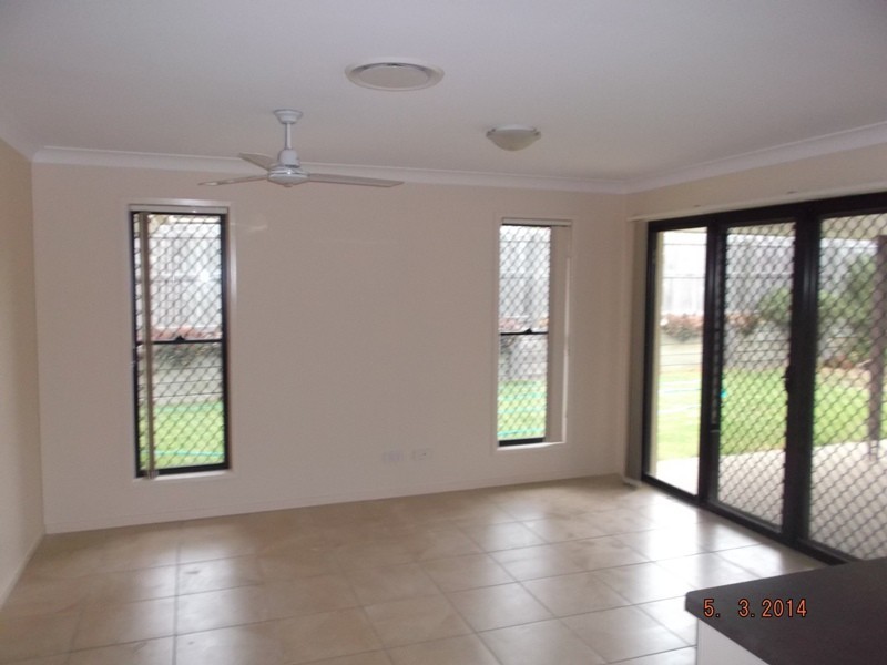 10 Charles Court, Joyner QLD 4500