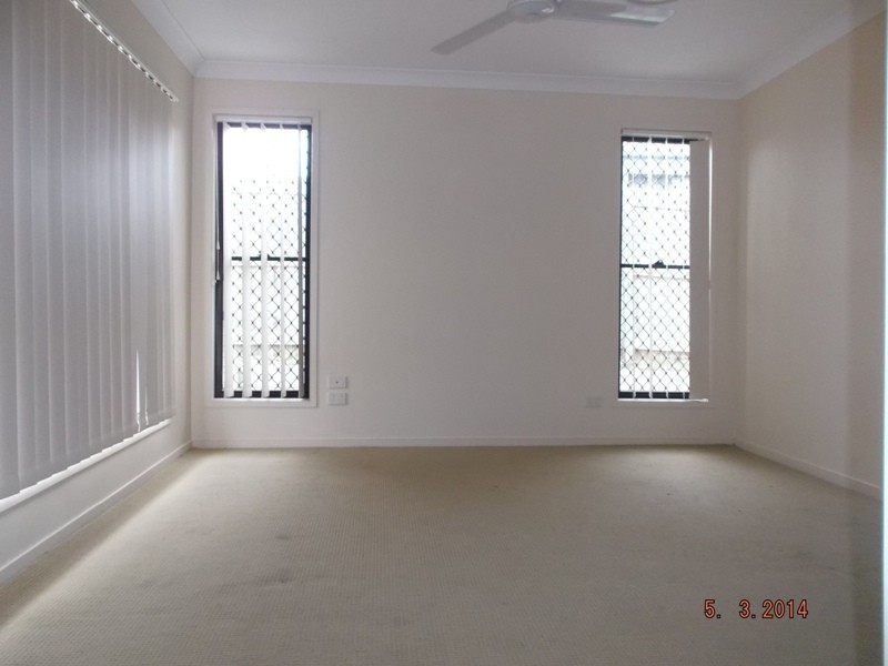 10 Charles Court, Joyner QLD 4500