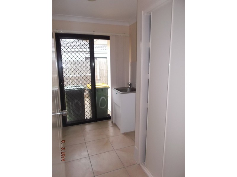 10 Charles Court, Joyner QLD 4500