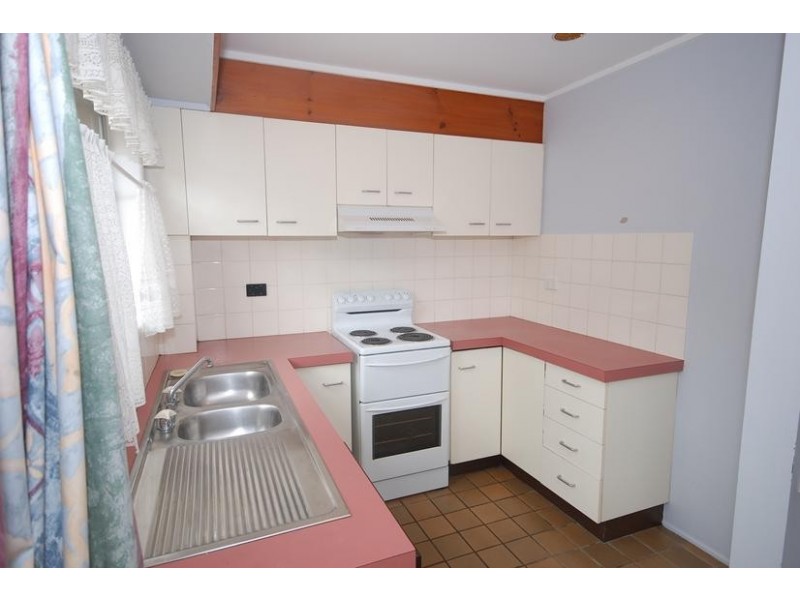 8/5 Bantry Place, Ferny Grove QLD 4055