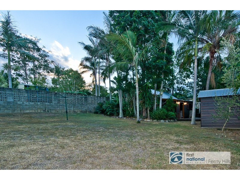 4 Burril Crescent, Ferny Hills QLD 4055