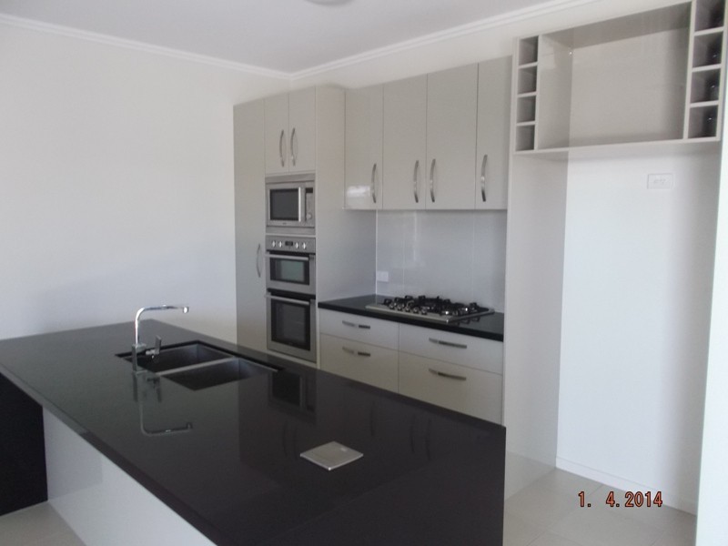 2/52 Plucks Road, Arana Hills QLD 4054