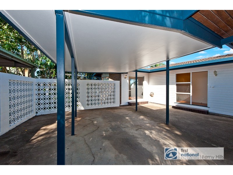 1129 South Pine Road, Arana Hills QLD 4054