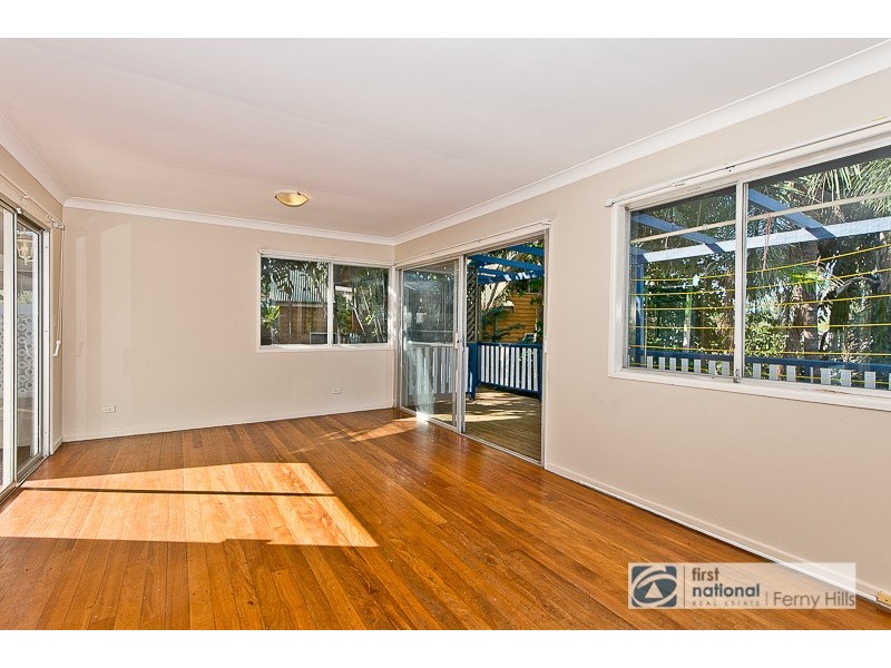 1129 South Pine Road, Arana Hills QLD 4054