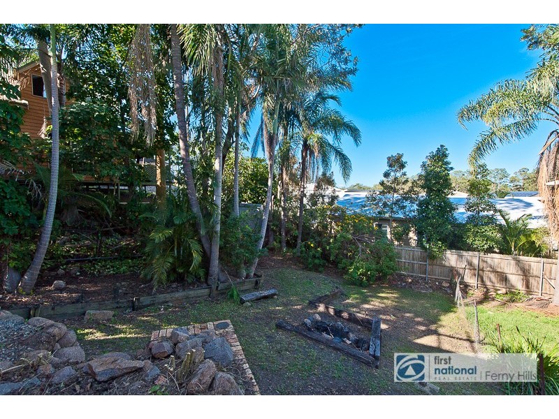 1129 South Pine Road, Arana Hills QLD 4054