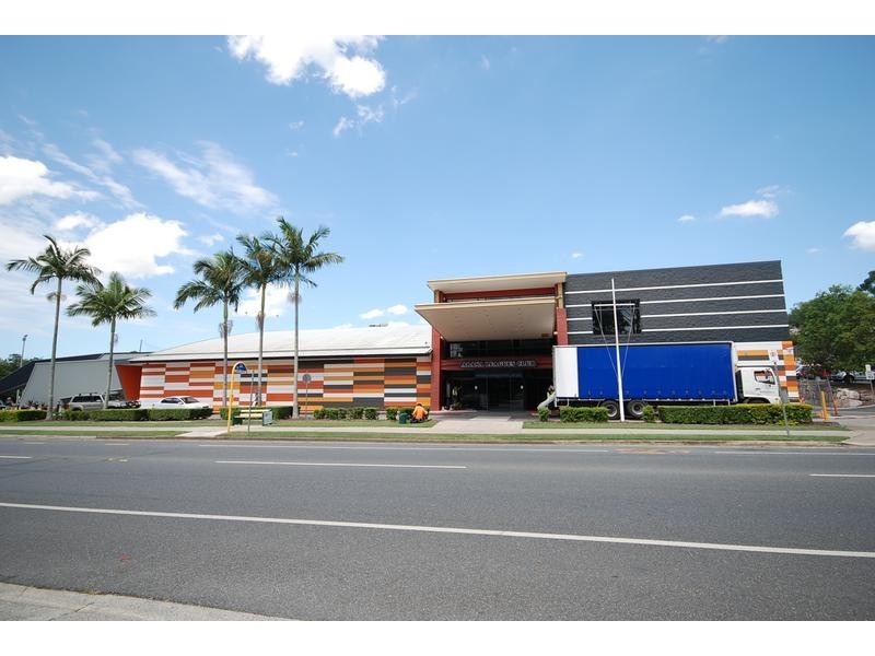 1129 South Pine Road, Arana Hills QLD 4054