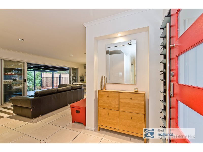 2 Barber Road, Ferny Hills QLD 4055
