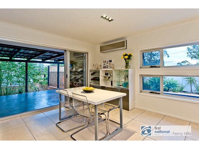 2 Barber Road, Ferny Hills QLD 4055