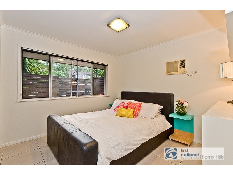 2 Barber Road, Ferny Hills QLD 4055