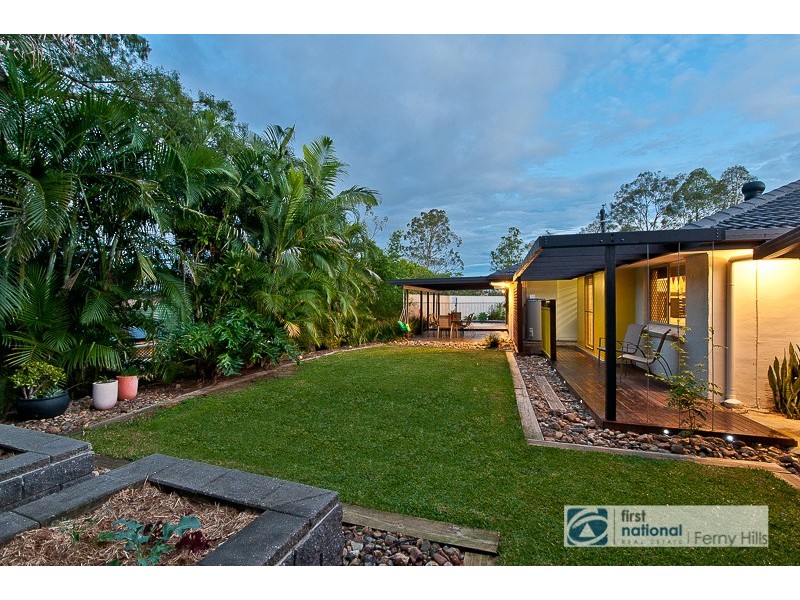 2 Barber Road, Ferny Hills QLD 4055