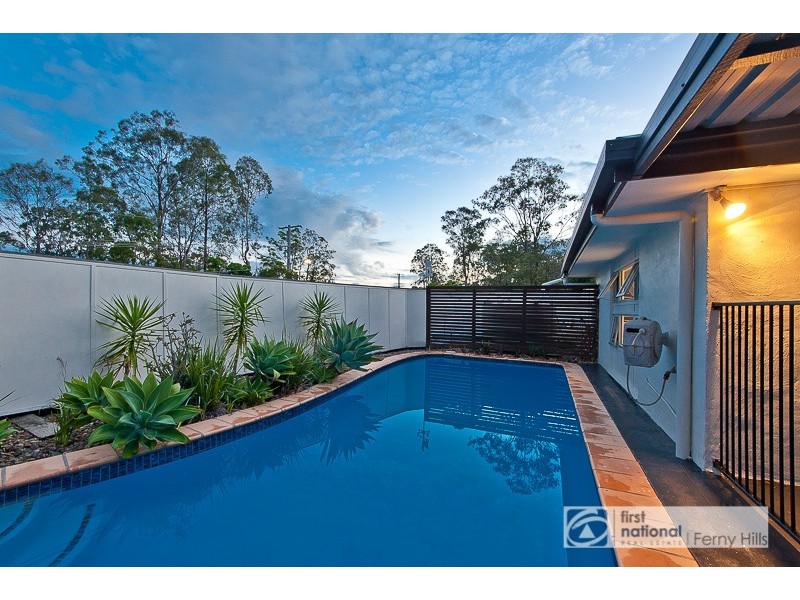2 Barber Road, Ferny Hills QLD 4055
