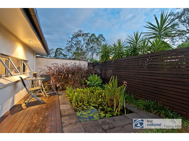 2 Barber Road, Ferny Hills QLD 4055