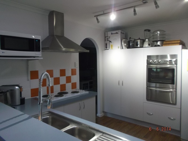 6 Leonarda Drive, Arana Hills QLD 4054