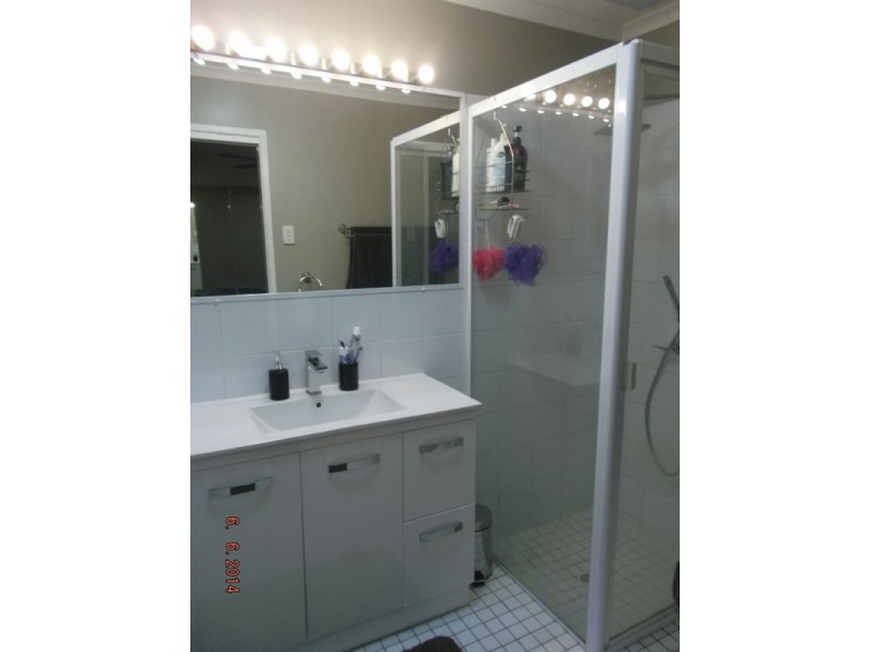 6 Leonarda Drive, Arana Hills QLD 4054