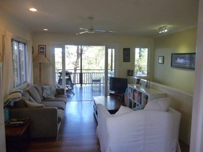 34 Caesar Road, Ferny Hills QLD 4055