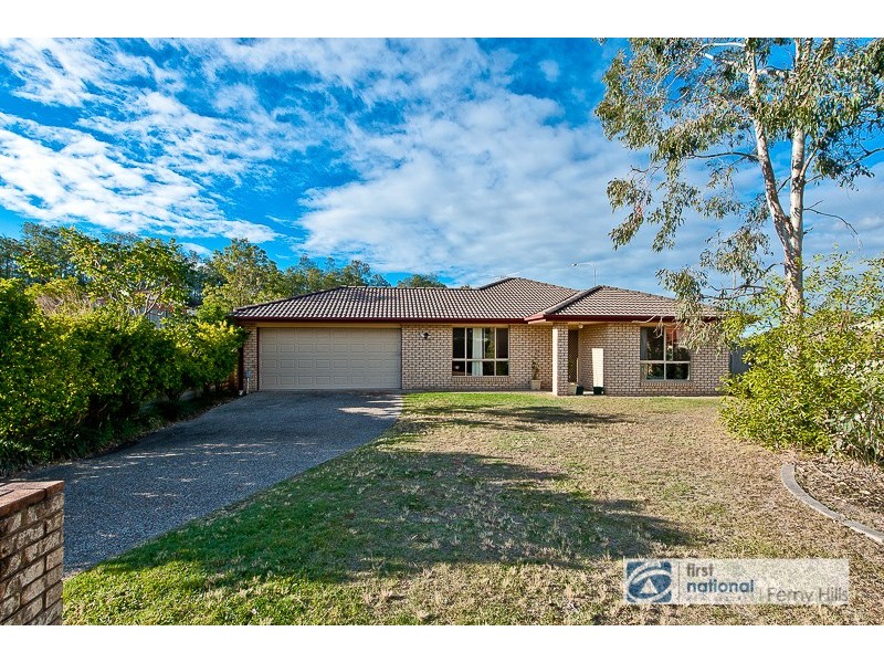 9 Warrigal Place, Arana Hills QLD 4054