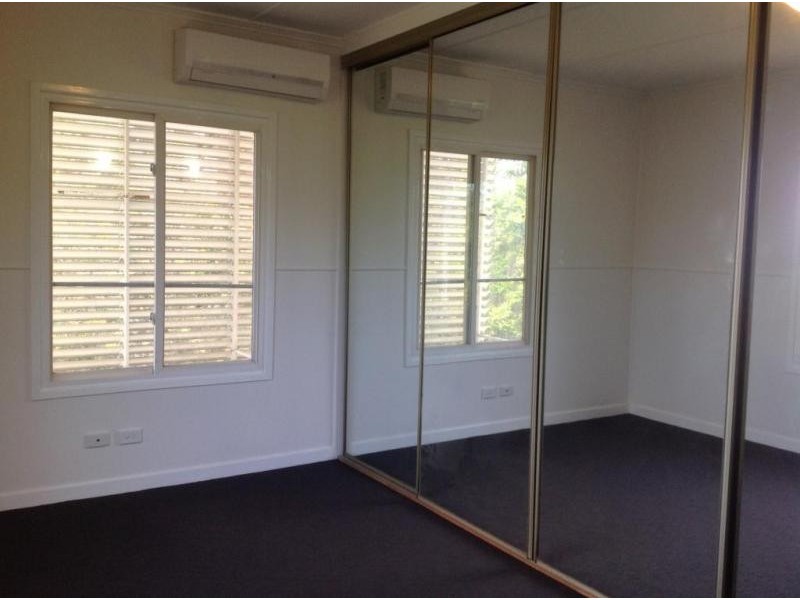 92 Patricks Road, Arana Hills QLD 4054