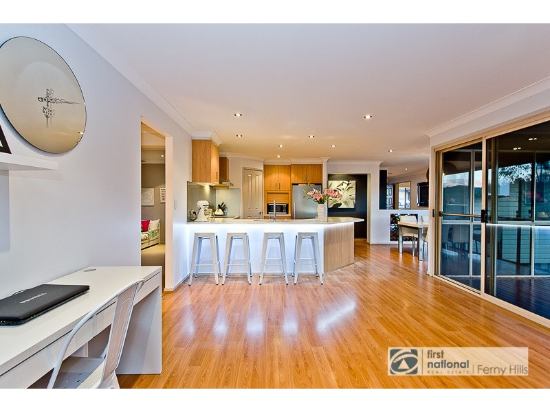 8 Glenkyree Close, Upper Kedron QLD 4055