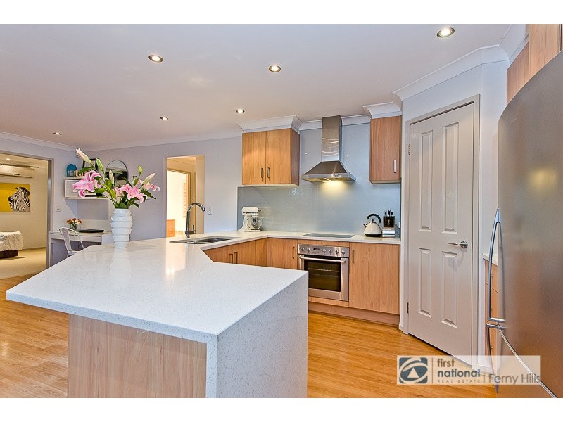 8 Glenkyree Close, Upper Kedron QLD 4055