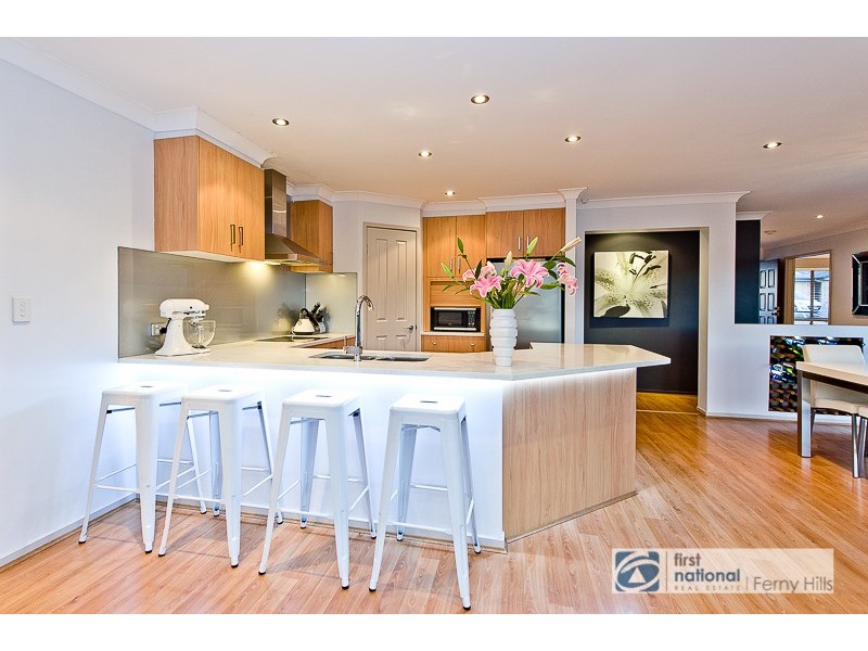 8 Glenkyree Close, Upper Kedron QLD 4055