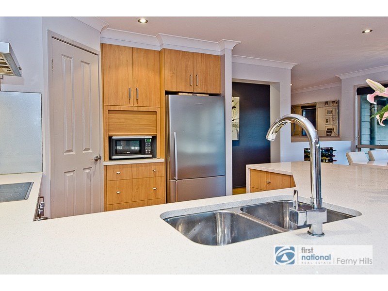 8 Glenkyree Close, Upper Kedron QLD 4055