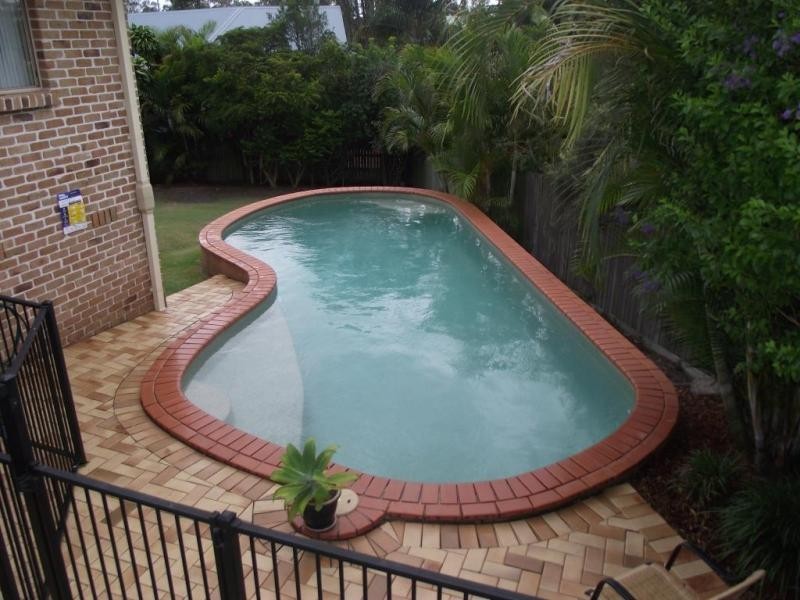 7 Larwood Pl, Ferny Hills QLD 4055