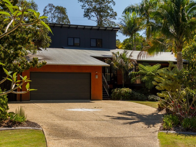 9 Linkwood Dr, Ferny Hills QLD 4055