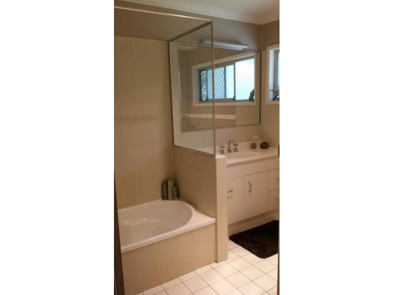 129 Olearia Street West, Everton Hills QLD 4053