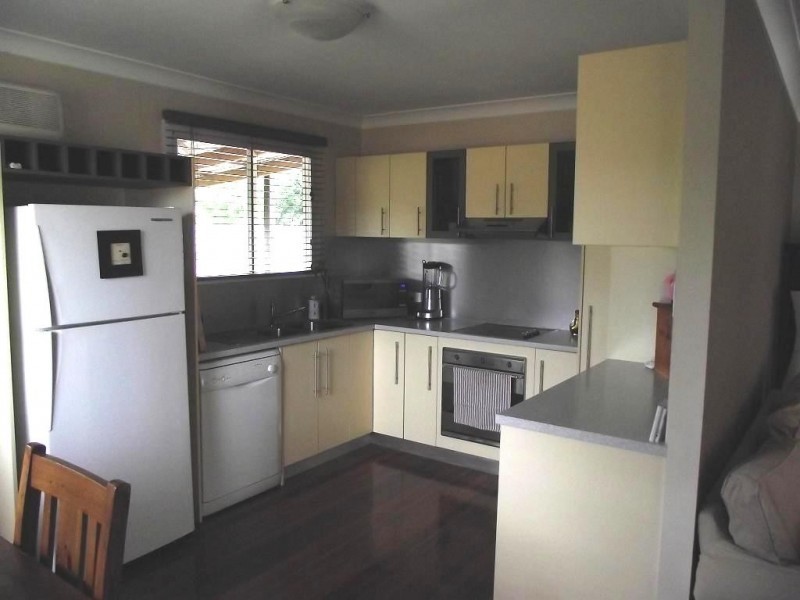 2 Carissa Street, Arana Hills QLD 4054