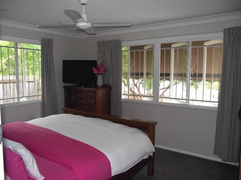 2 Carissa Street, Arana Hills QLD 4054